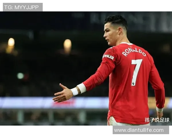 揭秘足球明星私下使用的手机品牌与型号背后的故事 揭秘足球明星私下使用的手机品牌与型号背后的故事