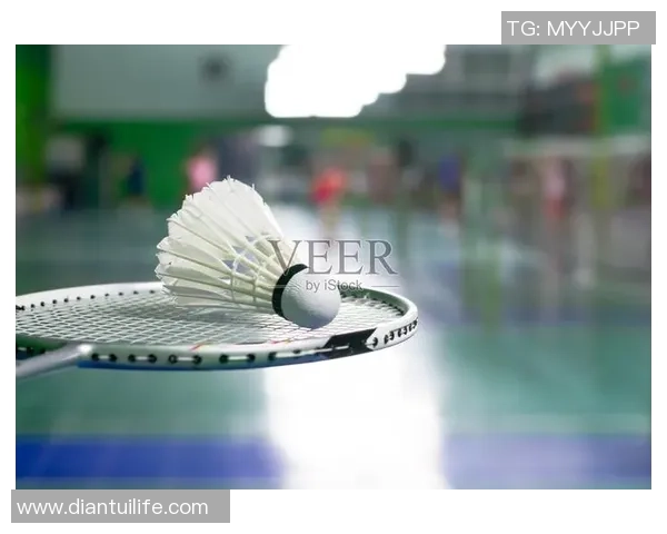 足球明星与羽毛球明星的巅峰对决谁能赢得更多球迷的心 足球明星与羽毛球明星的巅峰对决谁能赢得更多球迷的心